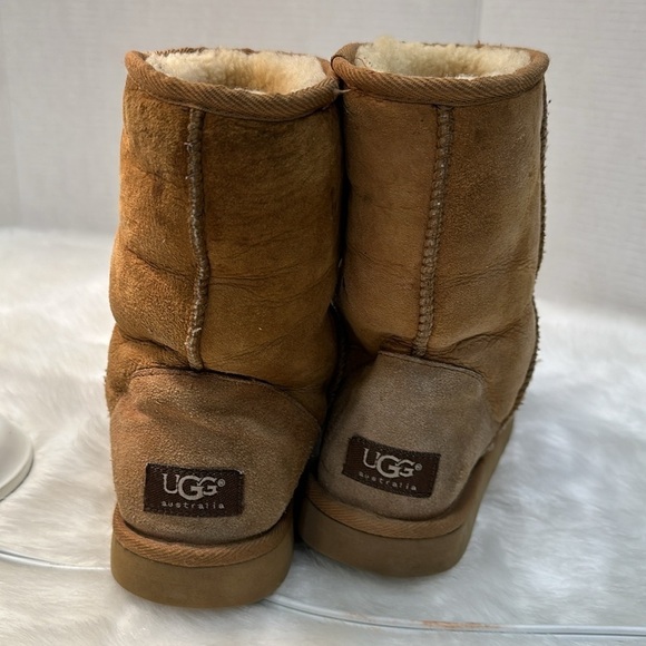 UGGs classic short boot W8 camel brown - Picture 3 of 10
